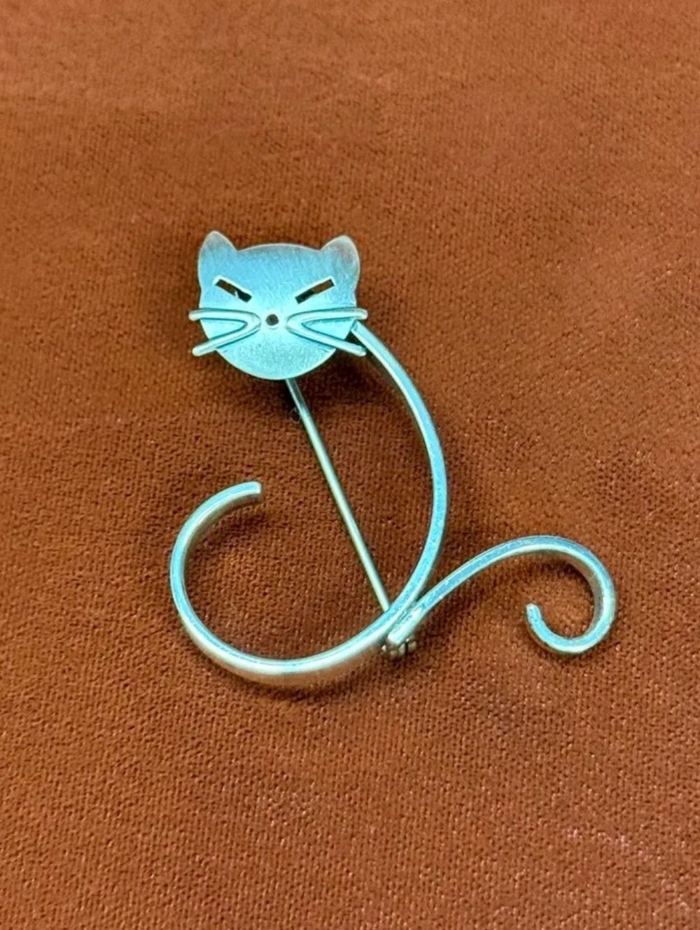 Beau Sterling Silver Cat Brooch